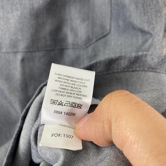 Figs Scrub Top Small Graphite Technical Collection Catarina V-Neck One Pocket - Picture 12 of 12